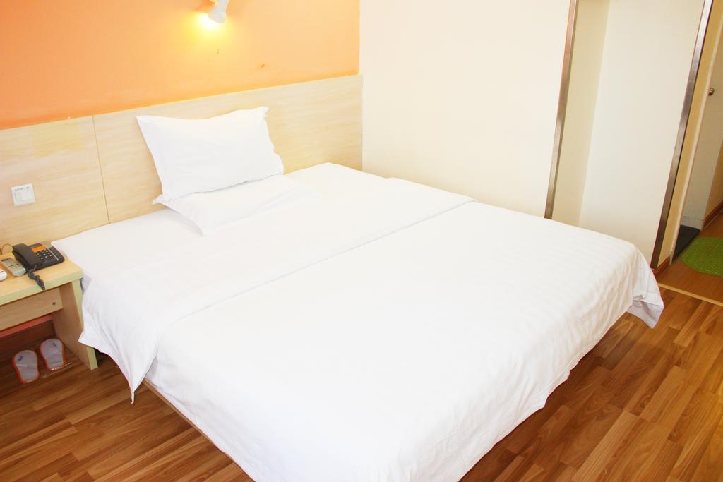 7Days Inn Guangzhou Gangding Longkou XI Road Quảng Châu Ngoại thất bức ảnh