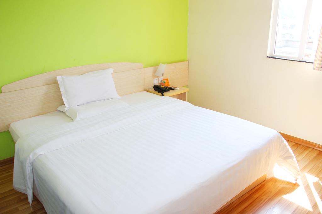 7Days Inn Guangzhou Gangding Longkou XI Road Quảng Châu Ngoại thất bức ảnh