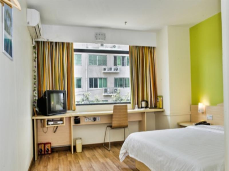 7Days Inn Guangzhou Gangding Longkou XI Road Quảng Châu Ngoại thất bức ảnh